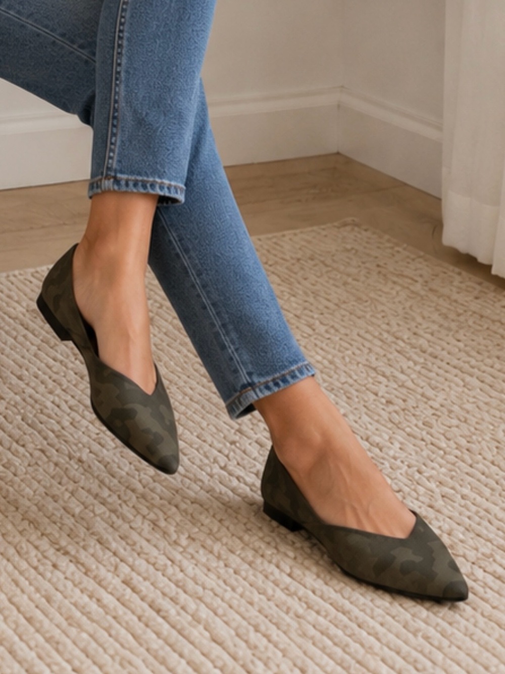 LKNW Vivaia Melia pointed-toe D'Orsay flats camouflage green 41  9.5